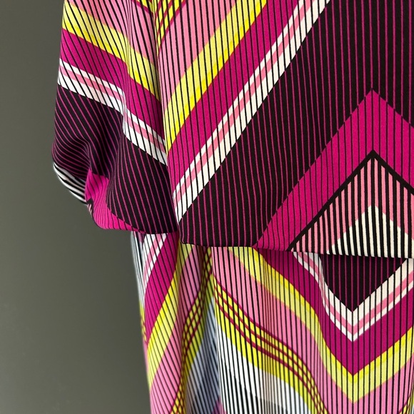 Penningtons feel pretty 3X mint/new condition Pink and Gray Chevron Maxi Dress - Picture 4 of 15